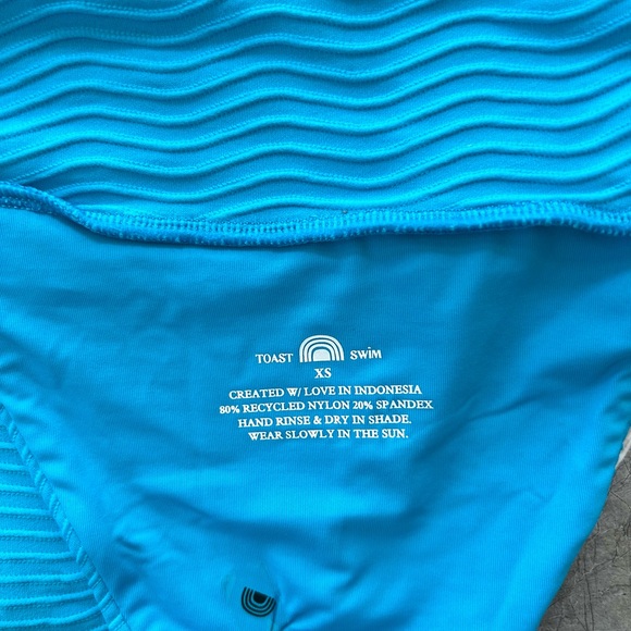 Toast Swim x Free People Crop Tube Top + Banded Waist Bottom – Ocean Wave – XS - Picture 3 of 5